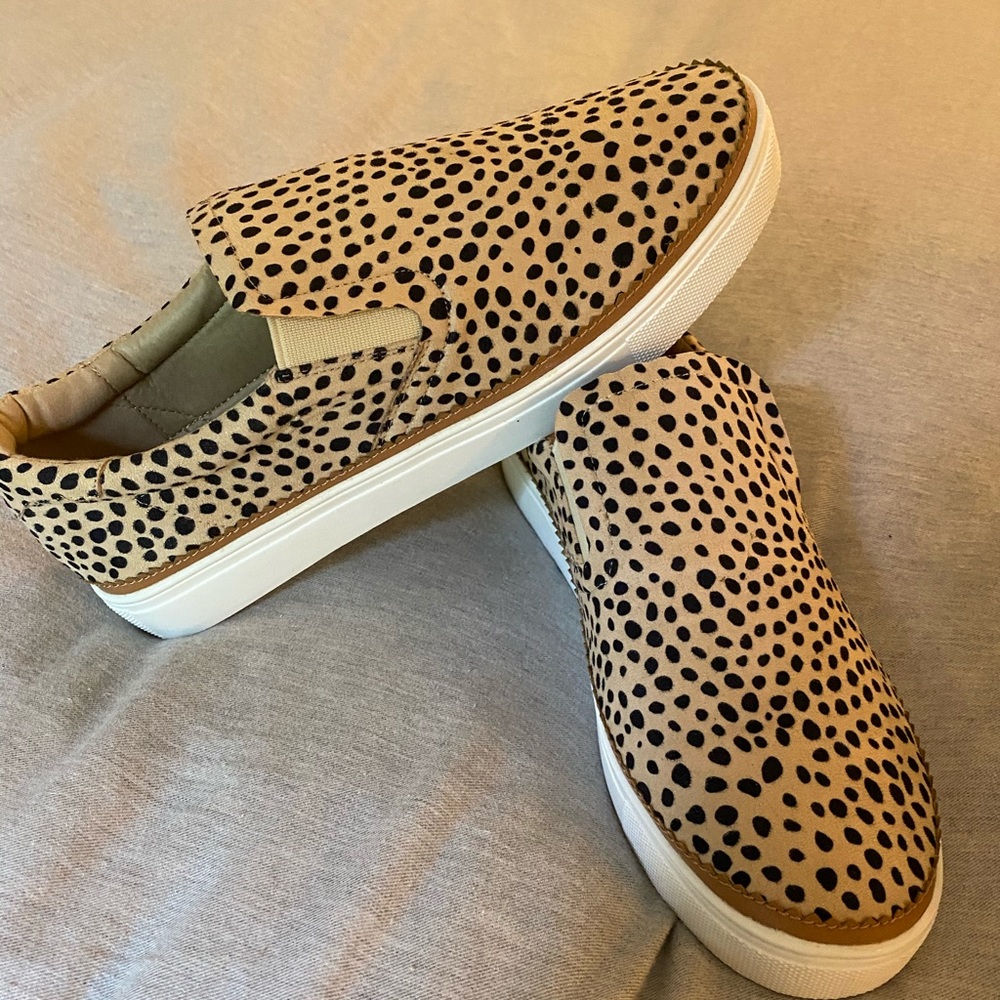 Leopard slip on shoes